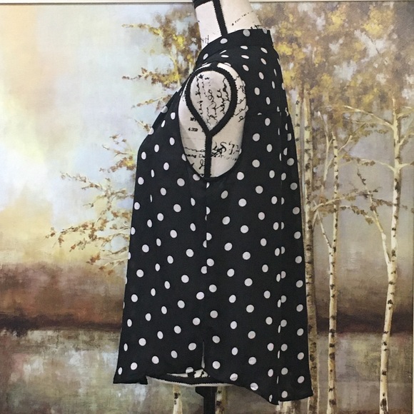 NWT ELLE semi-sheer buttoned blouse - Picture 3 of 13